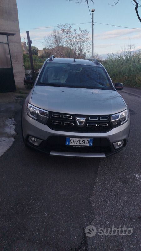 Usata 2020 Dacia Logan Tre volumi | 8000 € (Buon prezzo) - Immagine 1/4