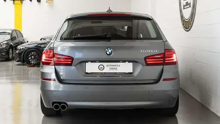 Usata BMW 520 190 CV (139 kW) 2015 Grigio scuro Station wagon