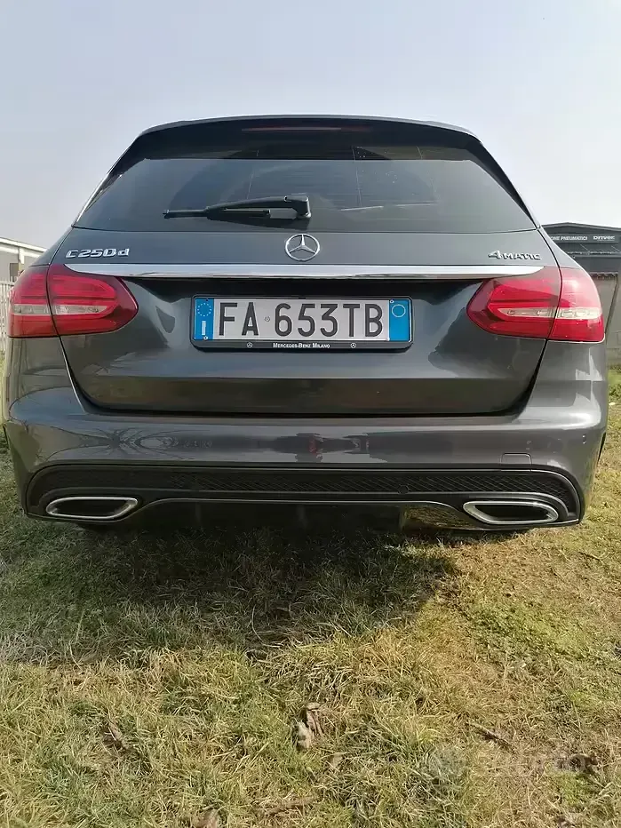 Begagnad Mercedes C250 Premium 204 HK (150 kW) 2015 Grå Kombi