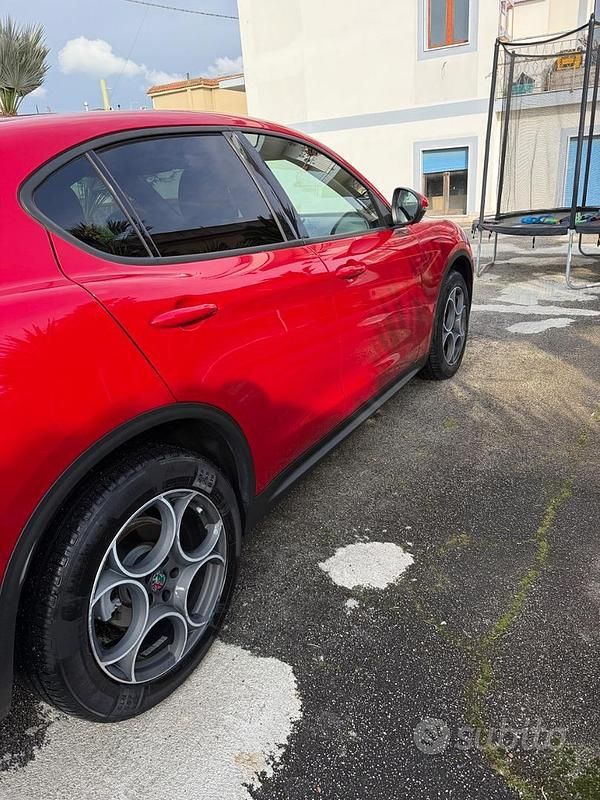 Usata Alfa Romeo Stelvio 190 CV (139 kW) 2019 Rosso SUV