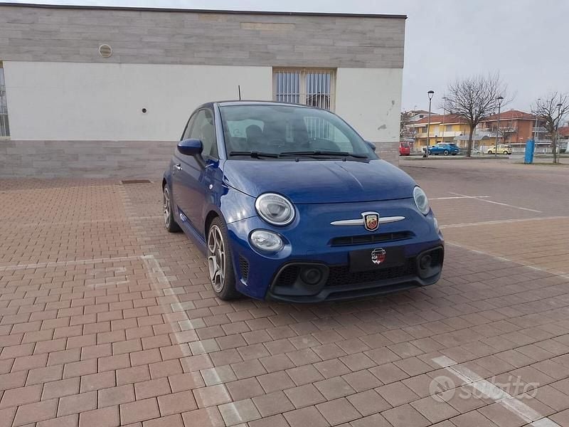 Usata Abarth 595 145 CV (106 kW) 2019 Blu Berlina