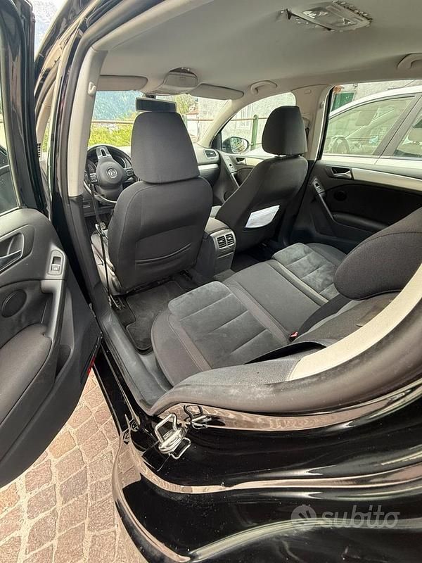 Usata VW Golf VI 110 CV (80 kW) 2009 Nero Utilitaria