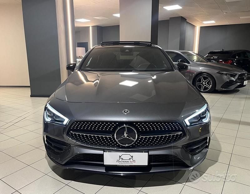 Usata Mercedes CLA200 Premium 150 CV (110 kW) 2023 Grigio Berlina
