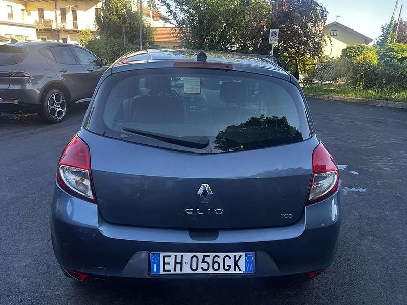 Usata Renault Clio II 101 CV (74 kW) 2011 Berlina