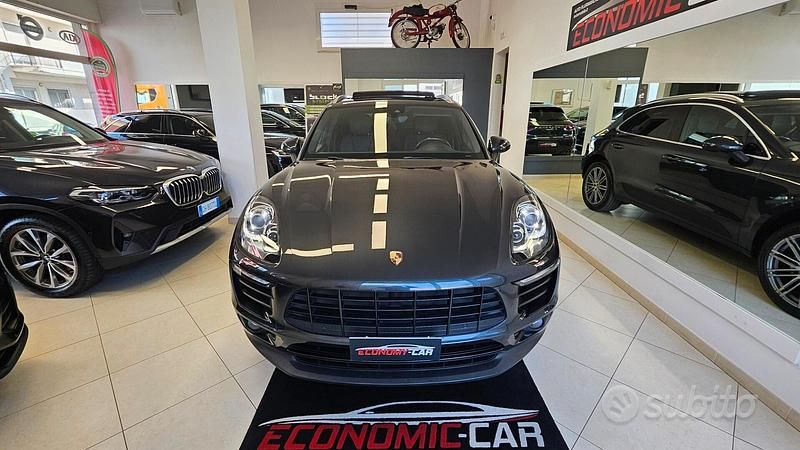 Usata Porsche Macan 250 CV (183 kW) 2017 Grigio SUV