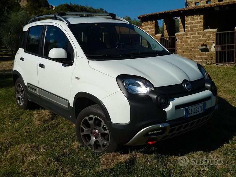 Bianco Usata 2020 Fiat Panda Cross Cross Due volumi | 12.000 € (Ottimo prezzo) - Immagine 1/4