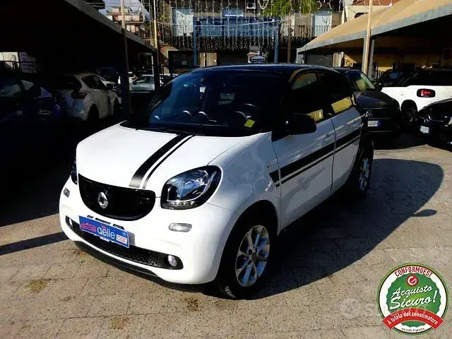 Usata Smart ForFour Passion 71 CV (52 kW) 2016 Bianco Utilitaria