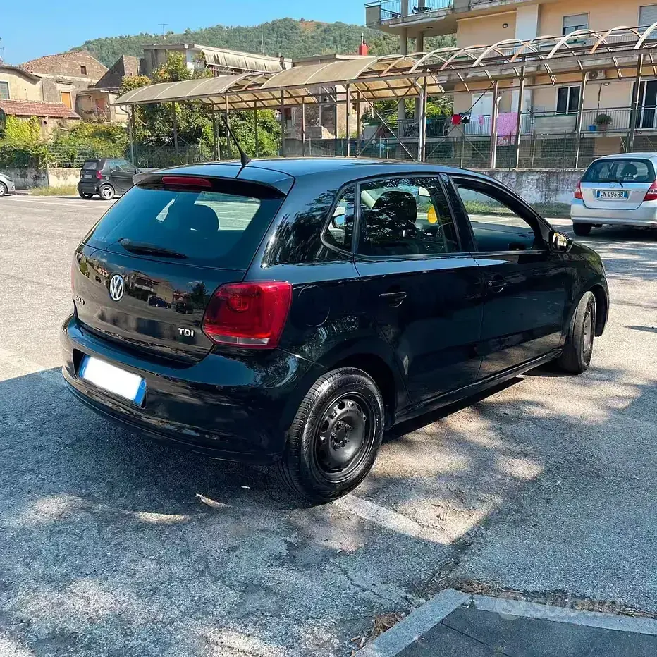 Usata VW Polo 75 CV (55 kW) 2011 Nero Utilitaria