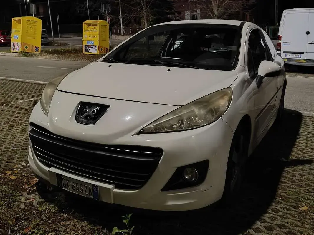 Usata Peugeot 207 Outdoor Outdoor 111 CV (81 kW) 2009 Bianco Station wagon