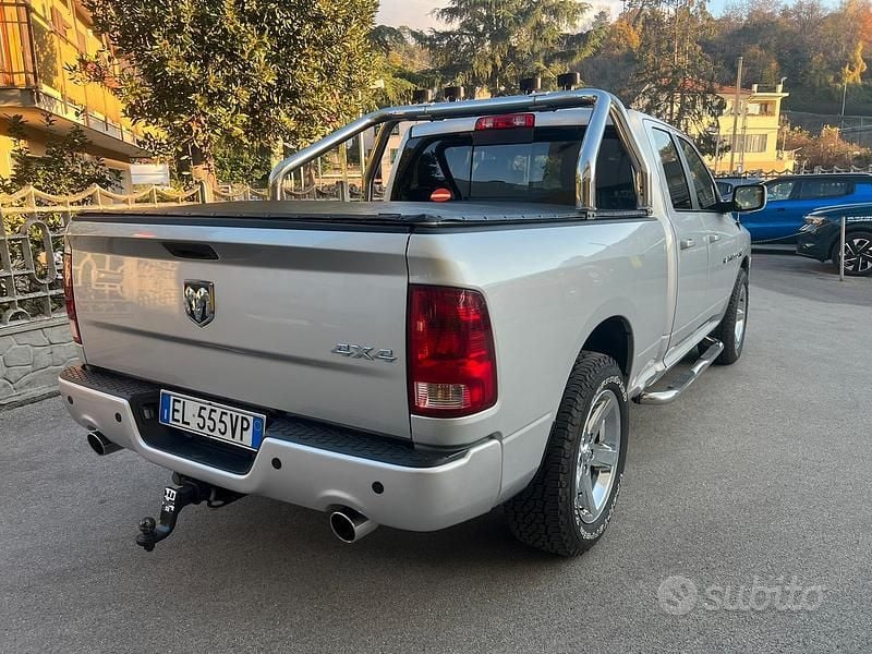 Usata Dodge Ram 2012 Grigio Pick-up
