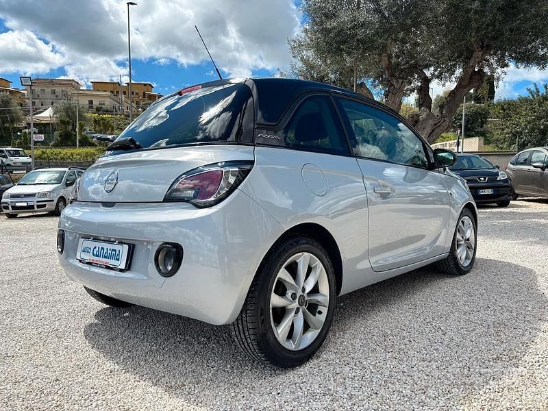 Usata Opel Adam 69 CV (50 kW) 2015 Grigio Utilitaria