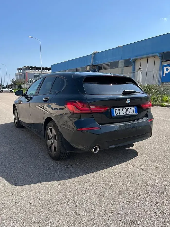 Usata BMW 116 Advantage 116 CV (85 kW) 2021 Nero Utilitaria