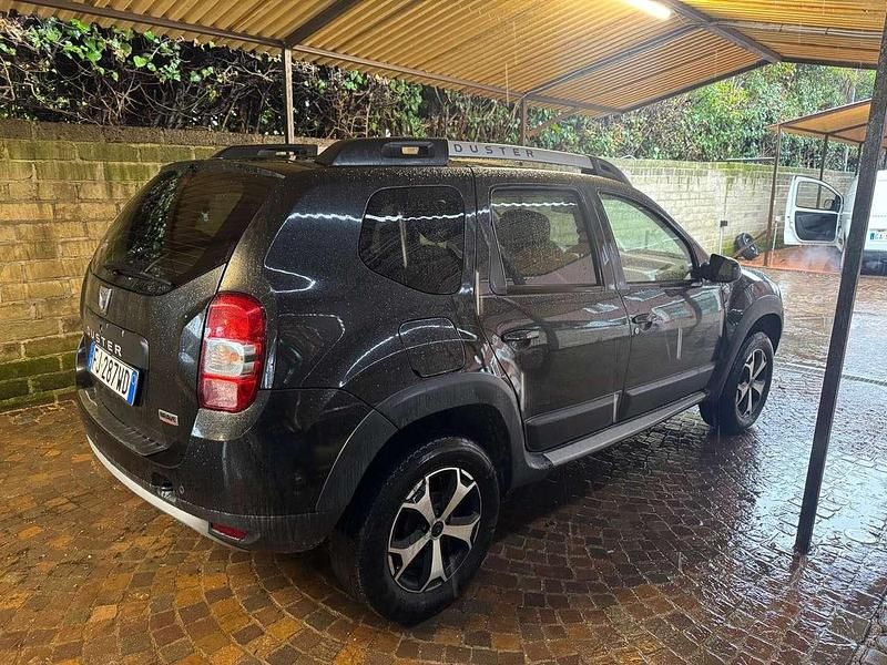 Usata Dacia Duster Lauréate 115 CV (84 kW) 2017 Nero Station wagon