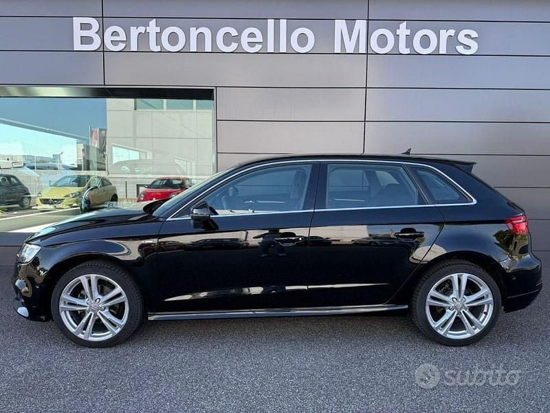 Usata Audi A3 S-Line 116 CV (85 kW) 2019 Nero Berlina