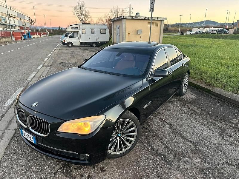 Nero Usata 2010 BMW 730 Tre volumi | 10.999 € (Buon prezzo) - Immagine 1/4