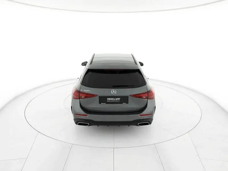 Usata Mercedes C300 Premium Plus 313 CV (230 kW) 2022 Grigio Station wagon