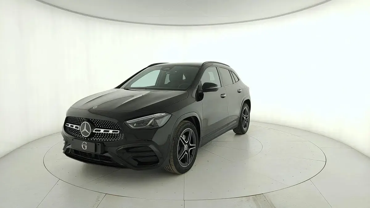Usata Mercedes GLA200 AMG line 150 CV (110 kW) 2026 SUV
