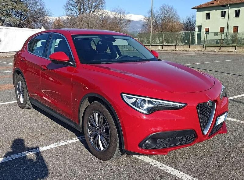 Usata Alfa Romeo Stelvio Super 180 CV (132 kW) 2018 Rosso SUV