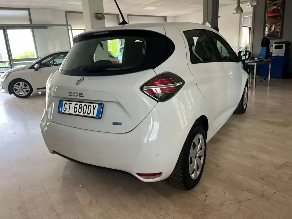Usata Renault Zoe Life 50 kW (69 CV) 2022 Bianco Utilitaria