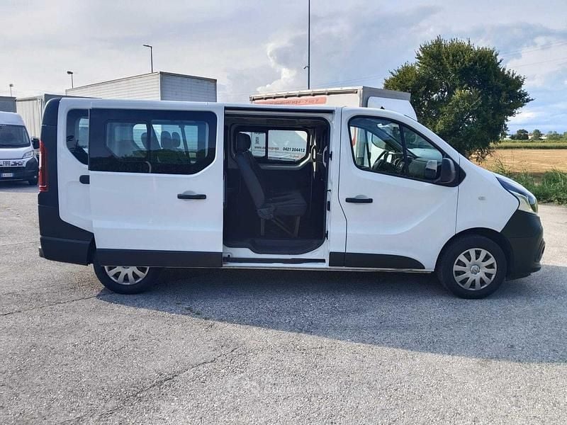 Usata Nissan NV300 145 CV (106 kW) 2021 Bianco Furgone