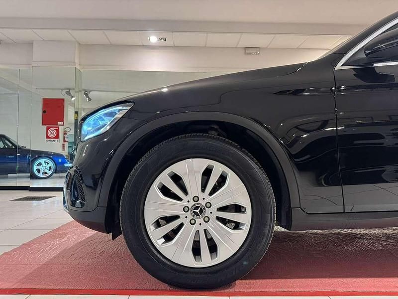 Usata Mercedes GLC220 194 CV (142 kW) 2021 Nero Coupé