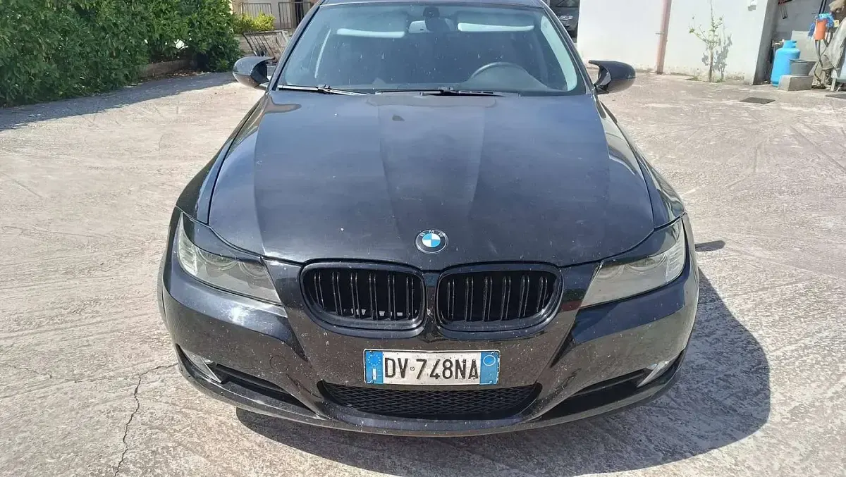 Usata BMW 318 Efficient Dynamics 143 CV (105 kW) 2009 Berlina