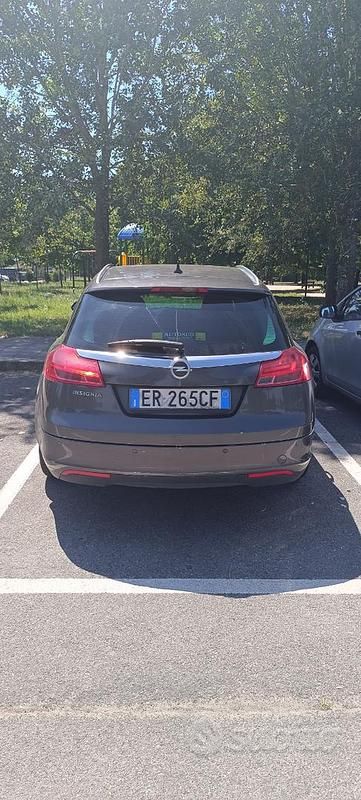 Usata Opel Insignia Cosmo 160 CV (117 kW) 2010 Grigio Station wagon