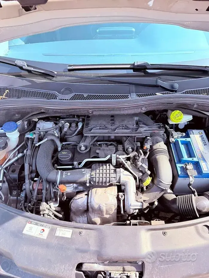 Usata Peugeot 208 68 CV (50 kW) 2012 Grigio Utilitaria