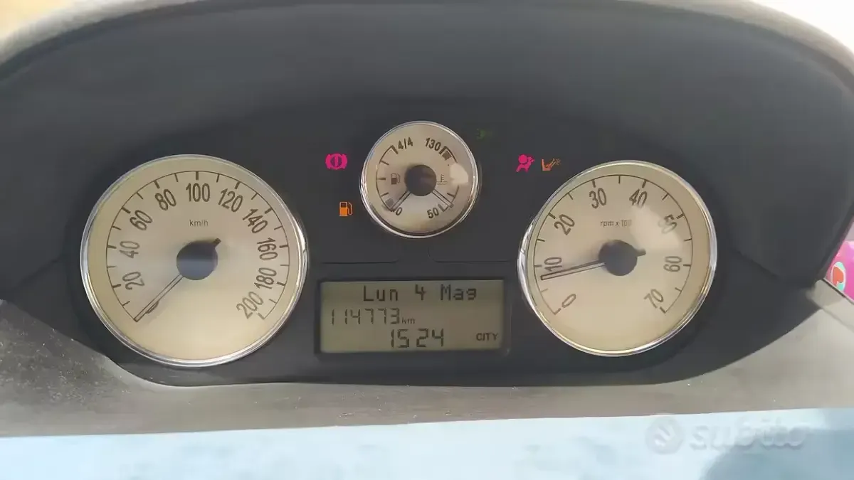 Usata Lancia Ypsilon 60 CV (44 kW) 2003 Utilitaria