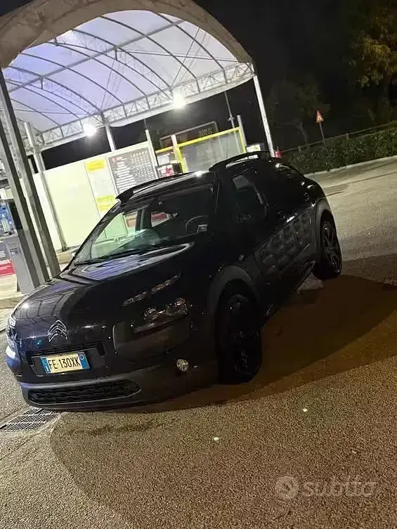 Usata Citroën C4 Cactus 99 CV (72 kW) 2016 Nero Utilitaria