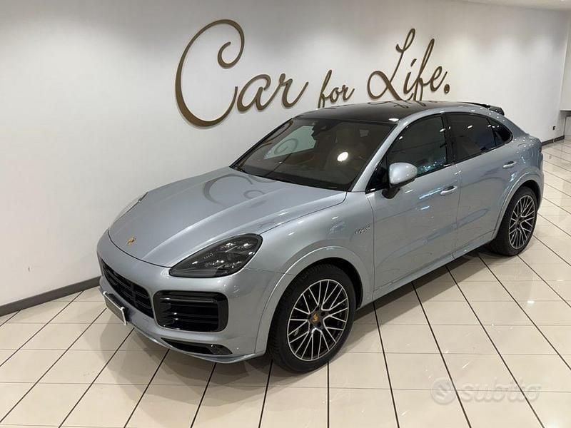 Usata Porsche Cayenne 339 CV (249 kW) 2020 Grigio SUV