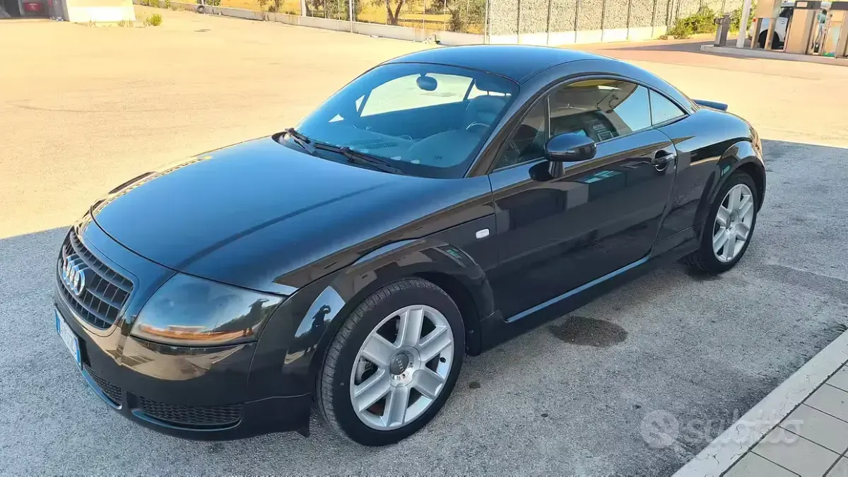 Usata Audi TT 179 CV (131 kW) 2005 Nero Coupé
