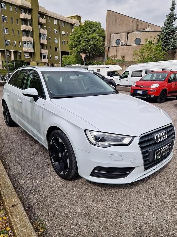 Usata Audi A3 105 CV (77 kW) 2013 Bianco Berlina
