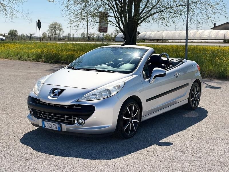 Usata Peugeot 207 CC 150 CV (110 kW) 2007 Grigio Cabrio