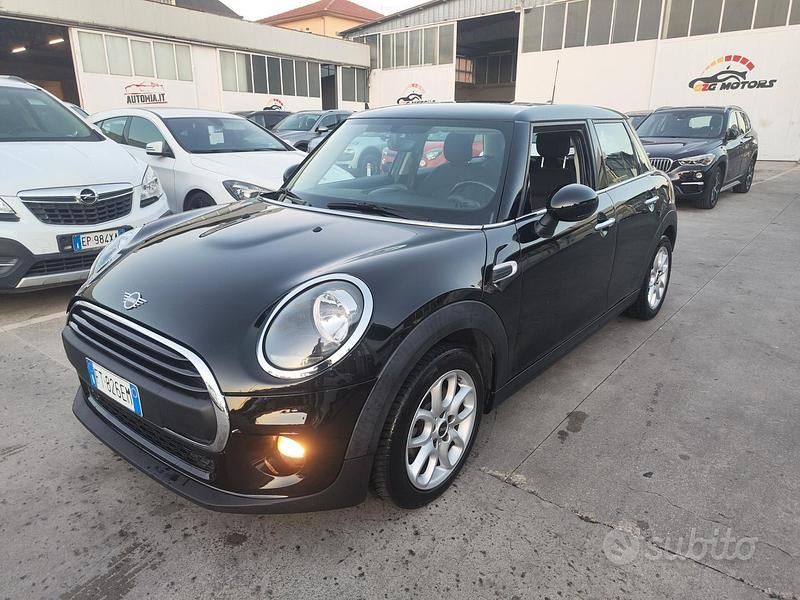 Usata Mini ONE Hype 75 CV (55 kW) 2019 Grigio Utilitaria