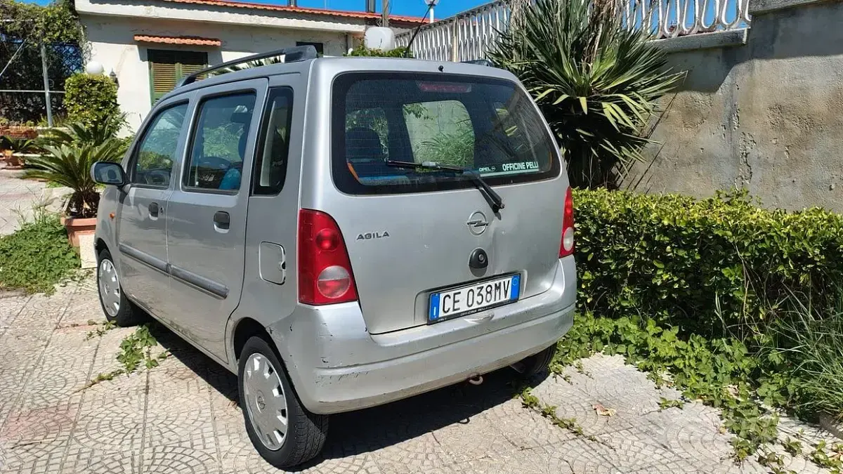 Usata Opel Agila 58 CV (42 kW) 2002 Monovolume