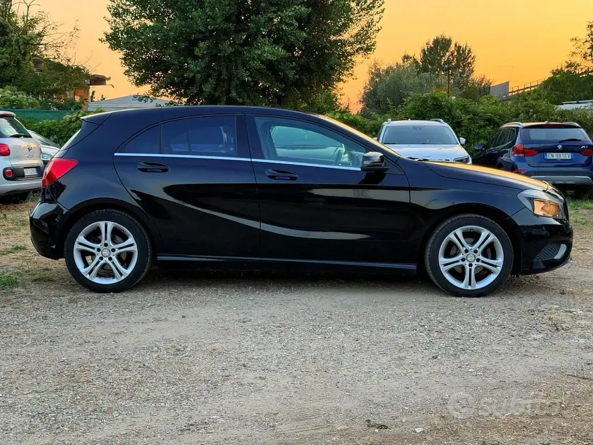 Usata Mercedes A180 Edition 109 CV (80 kW) 2016 Nero Utilitaria