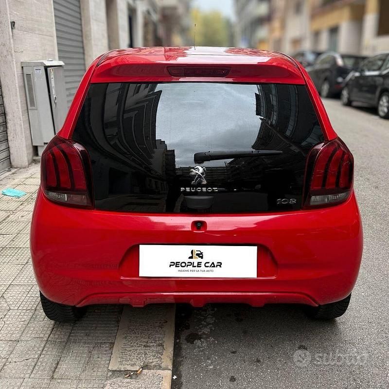 Usata Peugeot 108 Allure 72 CV (52 kW) 2021 Rosso Utilitaria