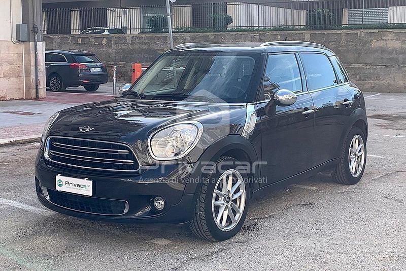 Marrone Usata 2015 Mini Cooper D Countryman Business SUV | 8900 € (Ottimo prezzo) - Immagine 1/4