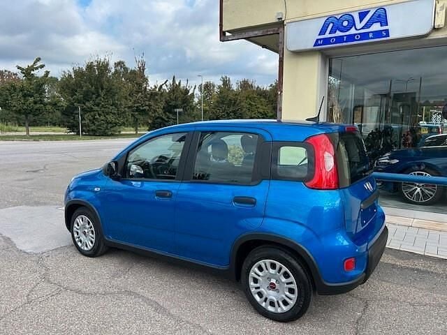 Usata Fiat Panda Cross Cross 70 CV (51 kW) 2024 Blu Utilitaria