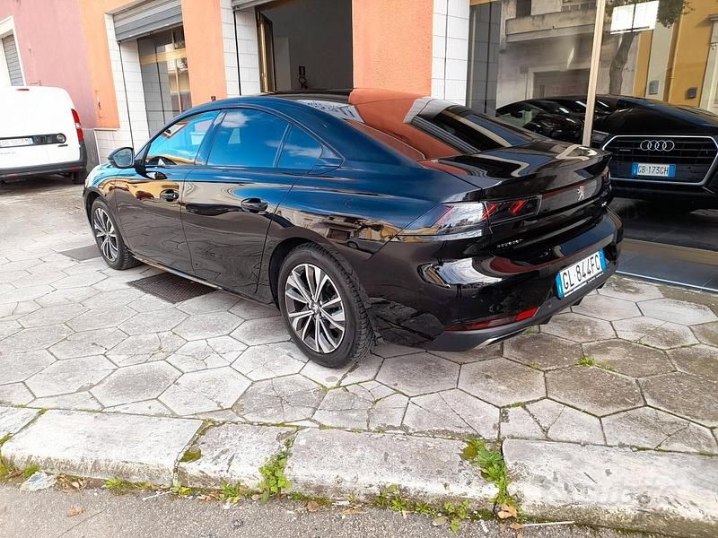 Usata Peugeot 508 130 CV (95 kW) 2022 Nero Berlina