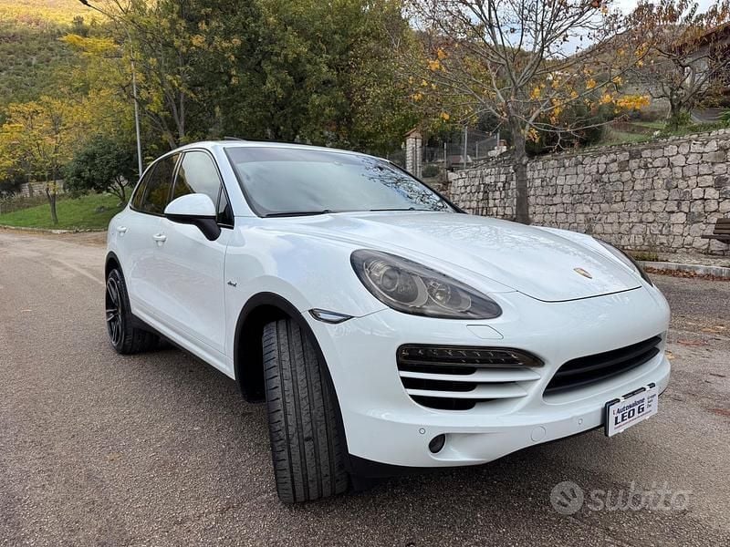 Usata Porsche Cayenne 250 CV (183 kW) 2012 Bianco SUV