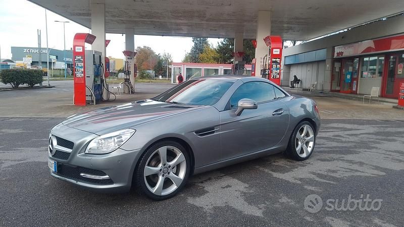 Usata Mercedes SLK200 184 CV (135 kW) 2013 Grigio Cabrio