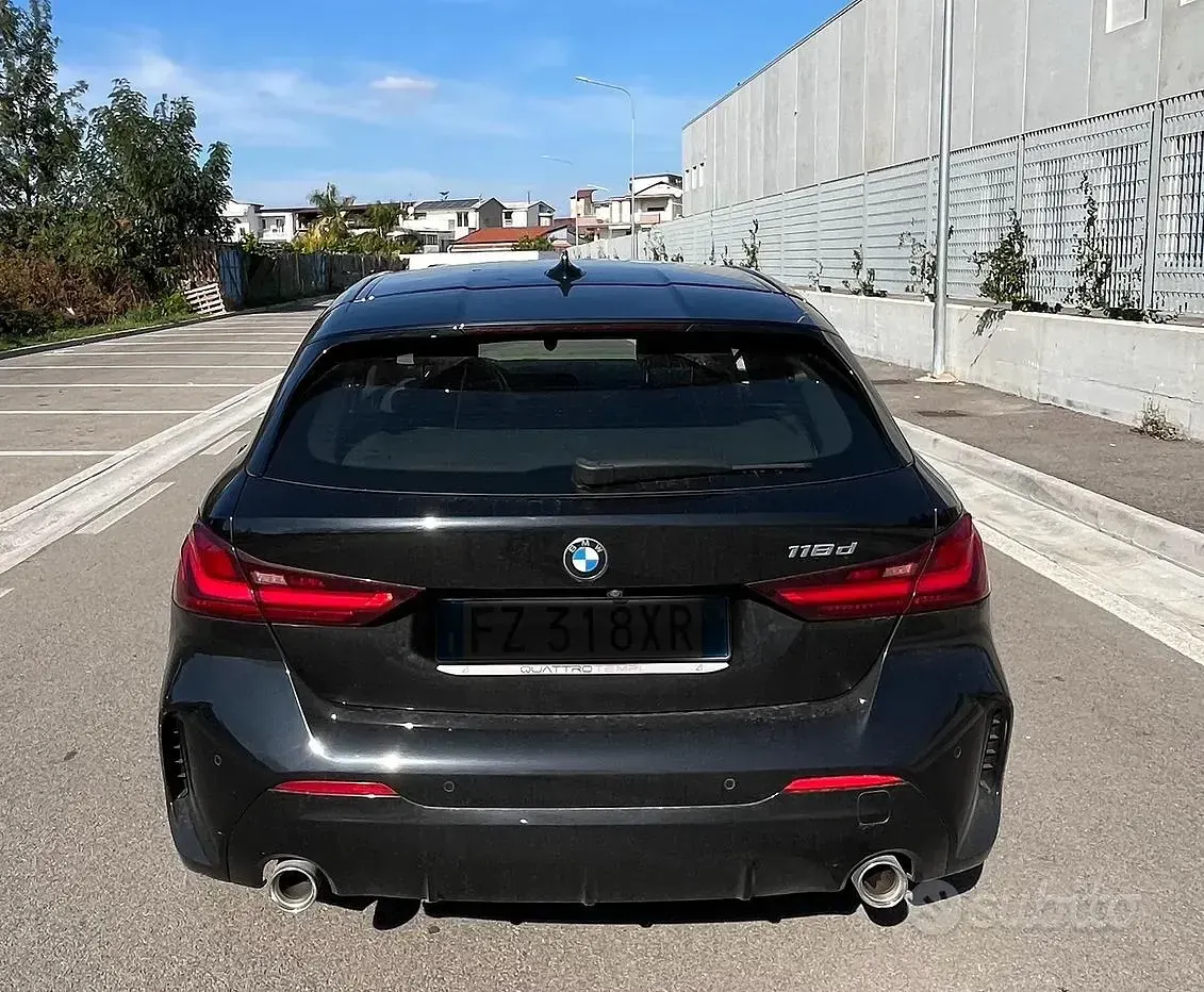 Usata BMW 118 Efficient Dynamics 150 CV (110 kW) 2018 Nero Berlina