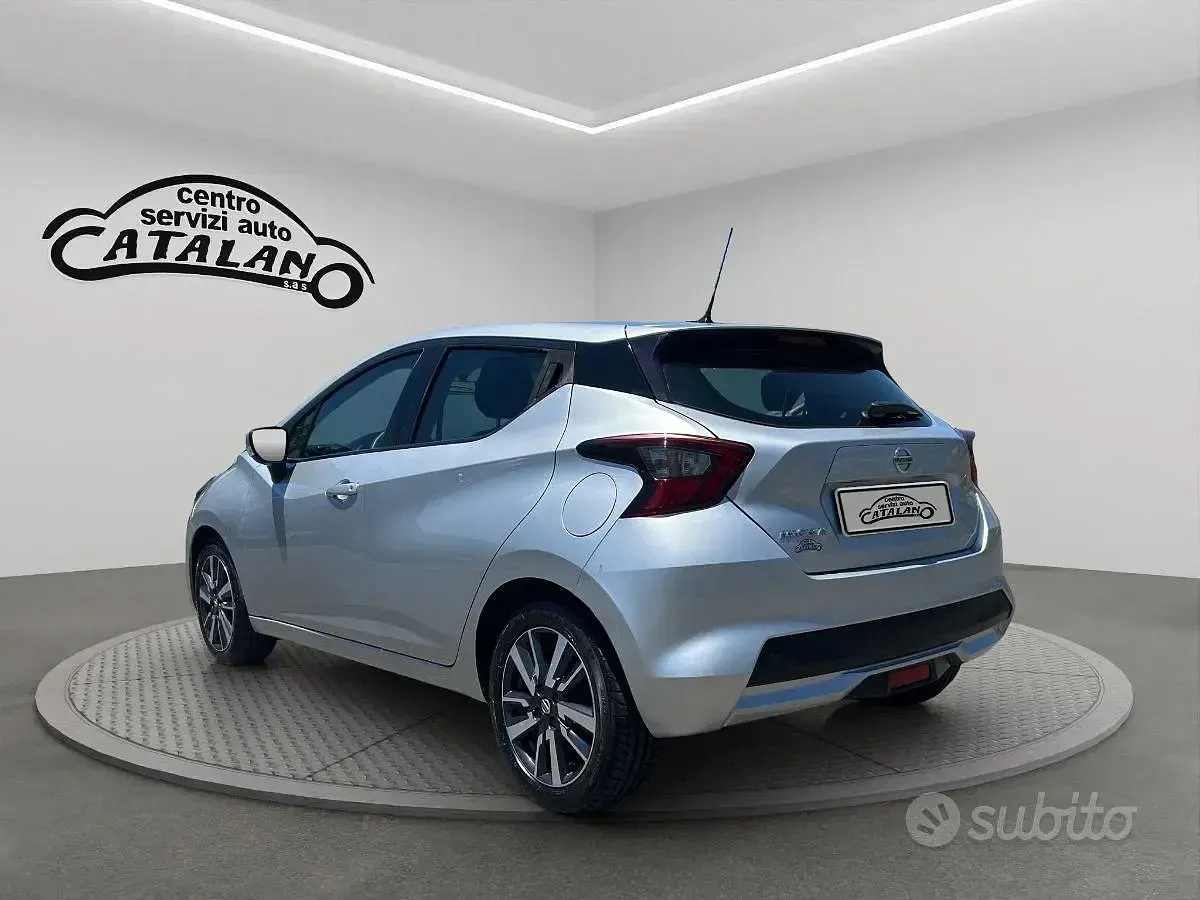 Usata Nissan Micra N-Connecta 90 CV (66 kW) 2018 Grigio Utilitaria