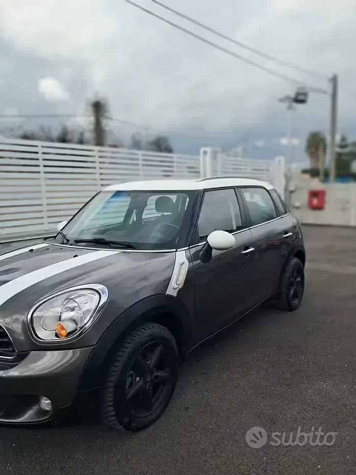 Usata Mini Cooper D Countryman 90 CV (66 kW) 2011 Grigio SUV