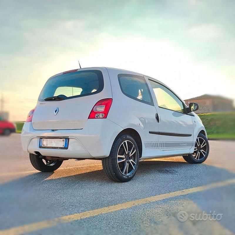 Usata Renault Twingo 75 CV (55 kW) 2011 Bianco Utilitaria