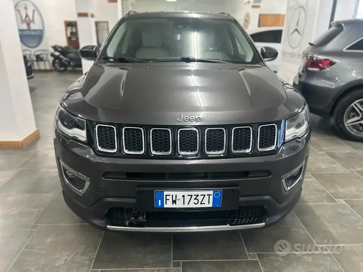 Usata Jeep Compass Limited 120 CV (88 kW) 2018 Grigio SUV