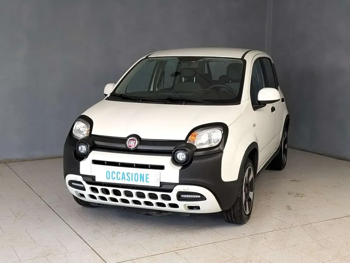 Usata Fiat Panda Cross Cross 70 CV (51 kW) 2023 Utilitaria