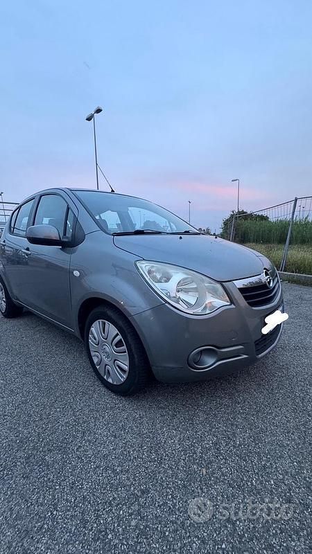 Usata Opel Agila Enjoy 68 CV (50 kW) 2012 Grigio Utilitaria